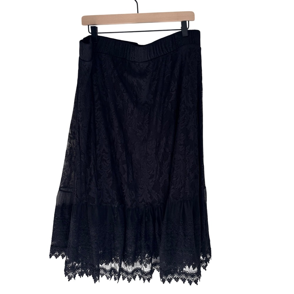 Torrid Black Lace Midi Skirt Plus Size 1 1X 14-16 Elastic Waist Eyelash Hem NEW - Picture 2 of 9